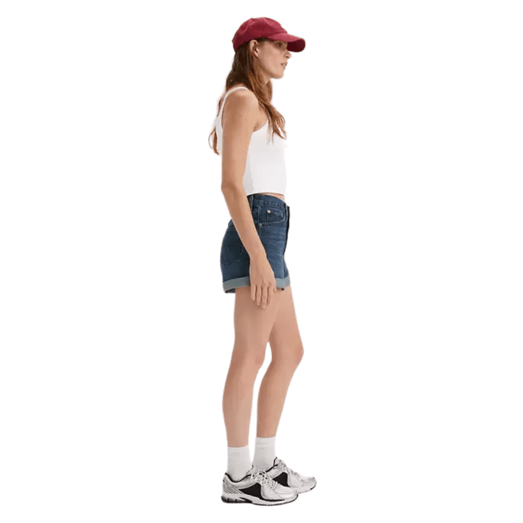 Levi's Rolled 80s Mom Short Taking The Stairs