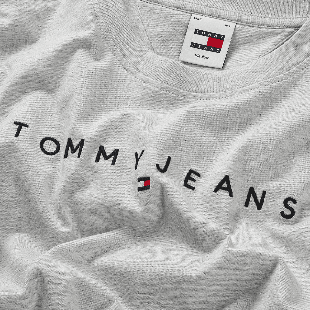 Tommy Jeans Regular Logo T-Shirt Silver Grey