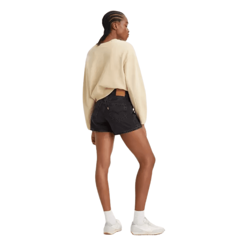 Levi's Mom Short Not To Interrupt